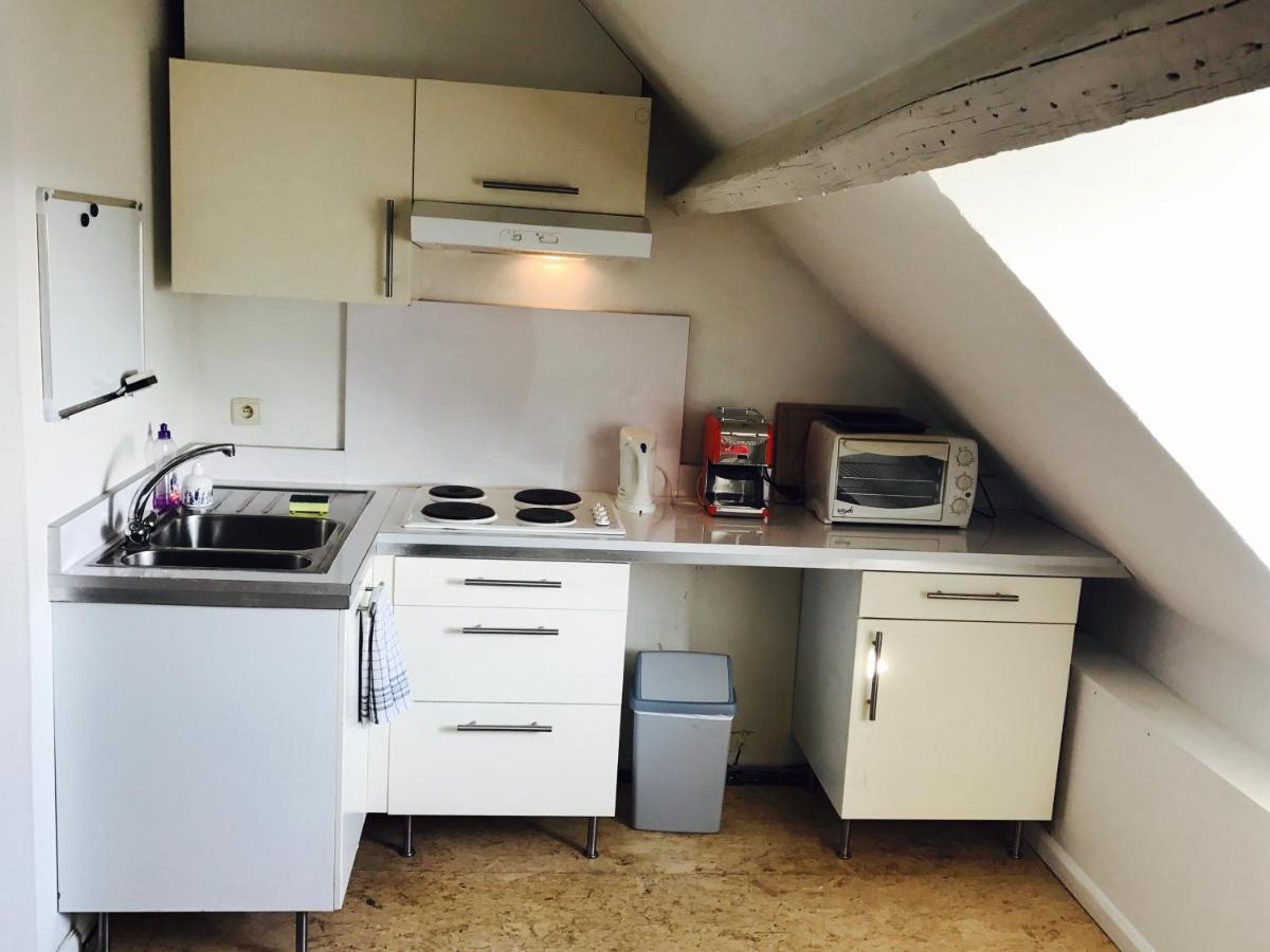 Seb'S Studio Apartment นามูร์ ห้อง รูปภาพ